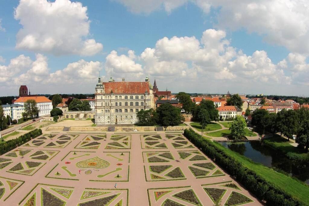 Ferienwohnung Schlossblick Güstrow Екстериор снимка